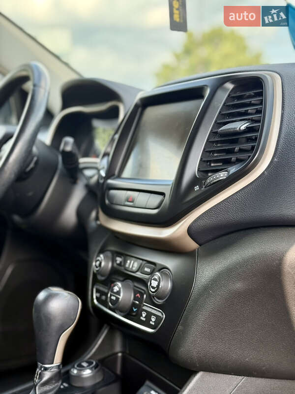 Внедорожник / Кроссовер Jeep Cherokee 2014 в Чернигове фото 13 Внедорожник / Кроссовер Jeep Cherokee 2014 в Чернигове
