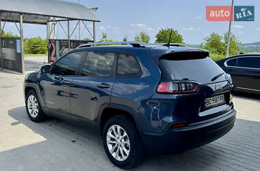 Позашляховик / Кросовер Jeep Cherokee 2020 в 