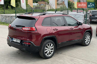 Внедорожник / Кроссовер Jeep Cherokee 2018 в 