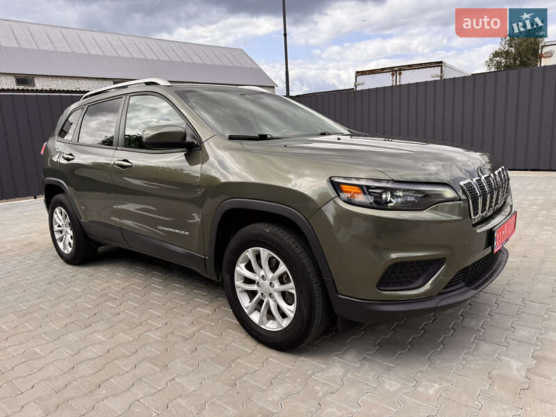 Внедорожник / Кроссовер Jeep Cherokee 2020 в 