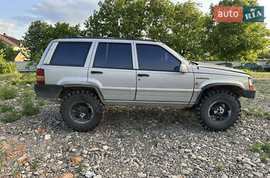 Позашляховик / Кросовер Jeep Cherokee 1997 в Тячеві