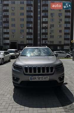 Внедорожник / Кроссовер Jeep Cherokee 2018 в 