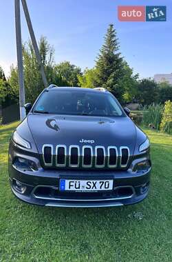 Внедорожник / Кроссовер Jeep Cherokee 2015 в 