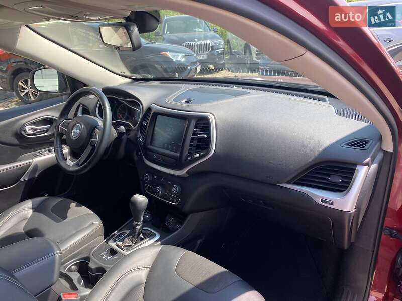 Внедорожник / Кроссовер Jeep Cherokee 2017 в Львове