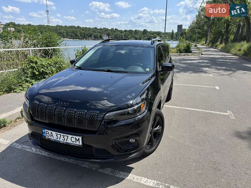 Внедорожник / Кроссовер Jeep Cherokee 2019 в 