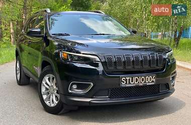 Внедорожник / Кроссовер Jeep Cherokee 2018 в 