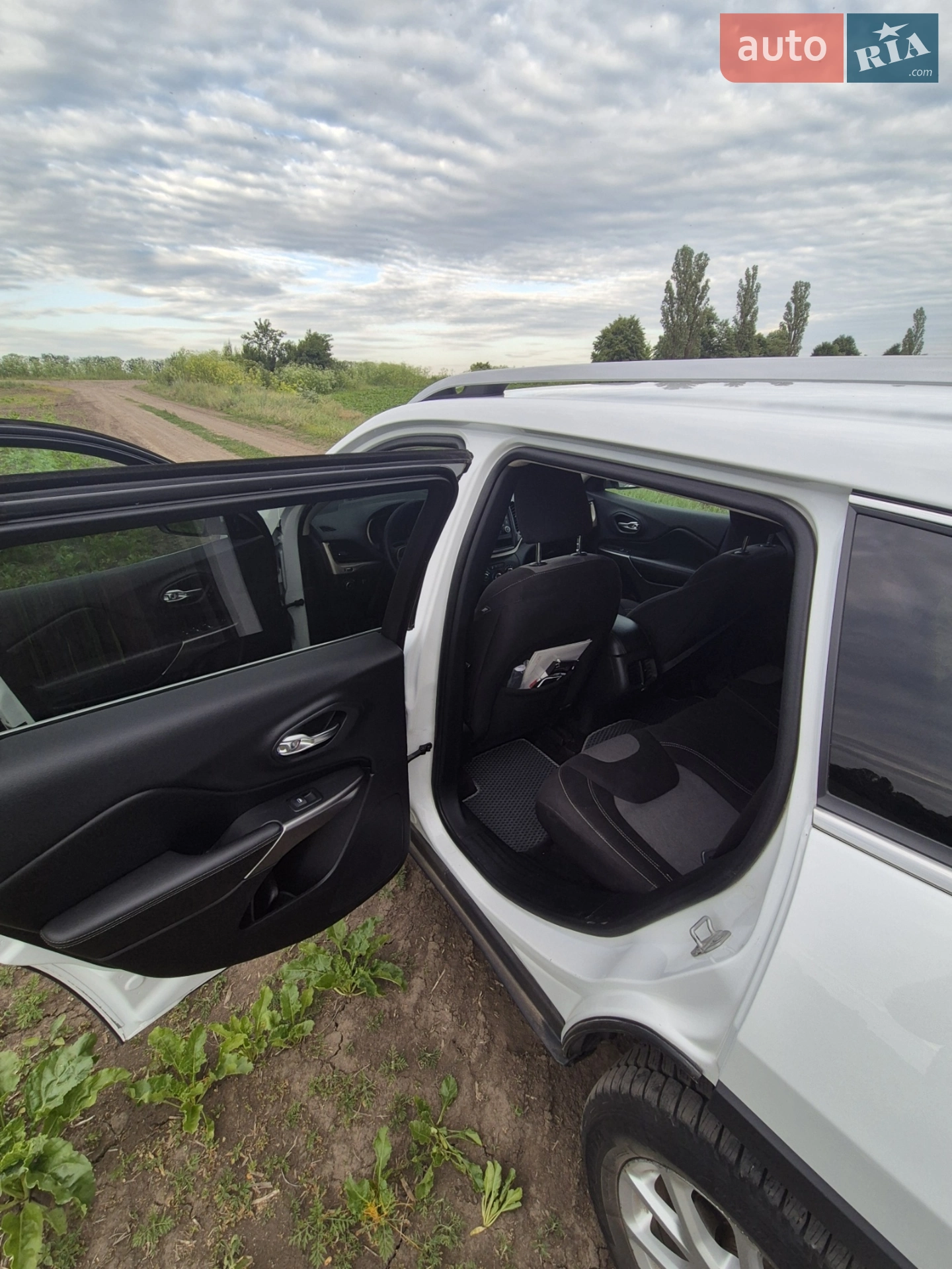 2018 Jeep Cherokee - мініатюра 13