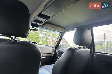 Внедорожник / Кроссовер Jeep Cherokee 2001 в 