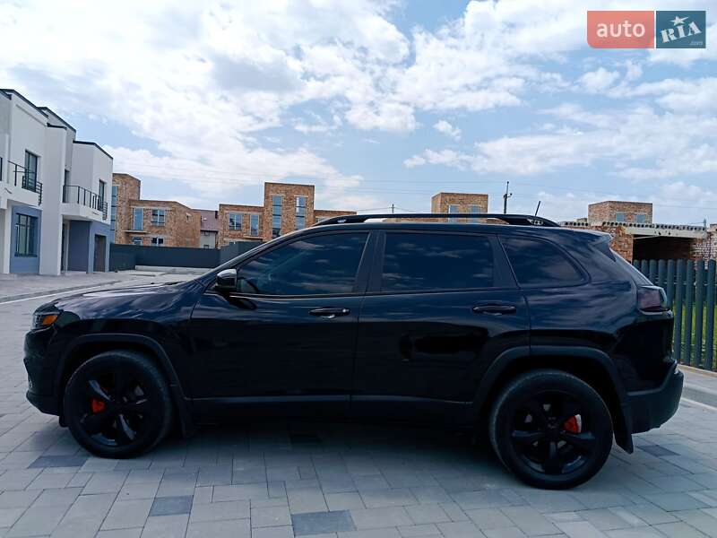 Внедорожник / Кроссовер Jeep Cherokee 2019 в Ивано-Франковске