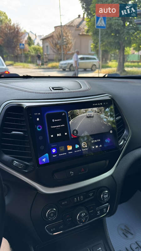 Внедорожник / Кроссовер Jeep Cherokee 2018 в Ужгороде фото 37 Внедорожник / Кроссовер Jeep Cherokee 2018 в Ужгороде
