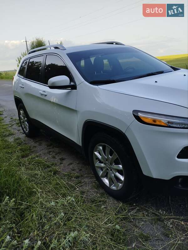 Внедорожник / Кроссовер Jeep Cherokee 2015 в Белой Церкви