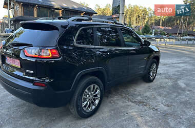 Позашляховик / Кросовер Jeep Cherokee 2019 в 