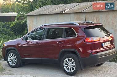 Позашляховик / Кросовер Jeep Cherokee 2019 в 