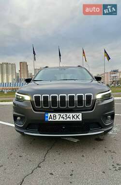Внедорожник / Кроссовер Jeep Cherokee 2022 в Хмельницком