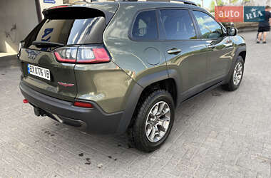 Внедорожник / Кроссовер Jeep Cherokee 2021 в 