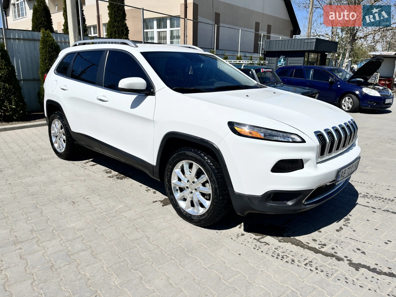 2014 Jeep Cherokee - мініатюра 16