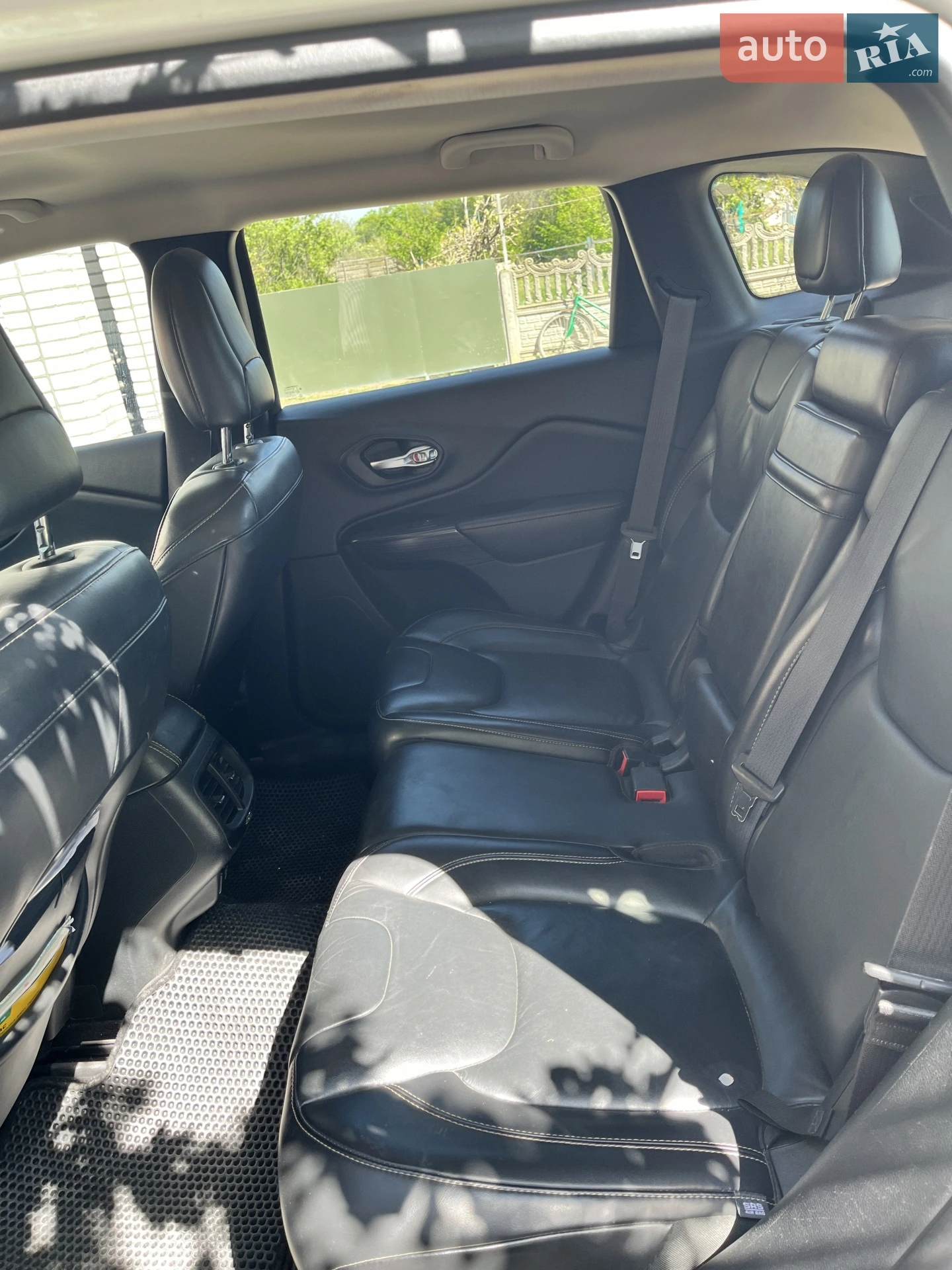 2015 Jeep Cherokee - мініатюра 20