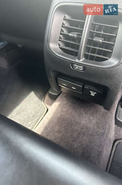 Внедорожник / Кроссовер Jeep Cherokee 2018 в 