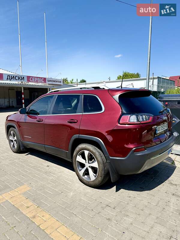 Внедорожник / Кроссовер Jeep Cherokee 2019 в Харькове