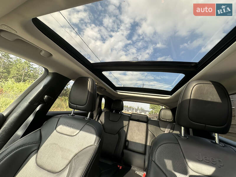 Внедорожник / Кроссовер Jeep Cherokee 2021 в Кропивницком
