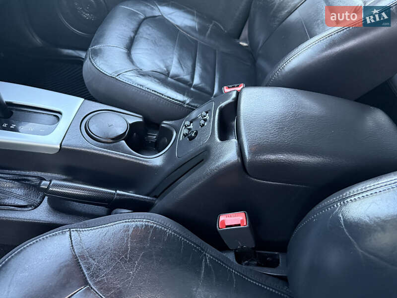Позашляховик / Кросовер Jeep Cherokee 2003 в Чернівцях