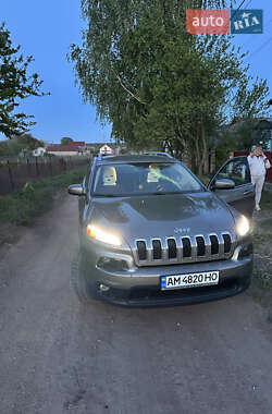 Внедорожник / Кроссовер Jeep Cherokee 2016 в Андрушевке