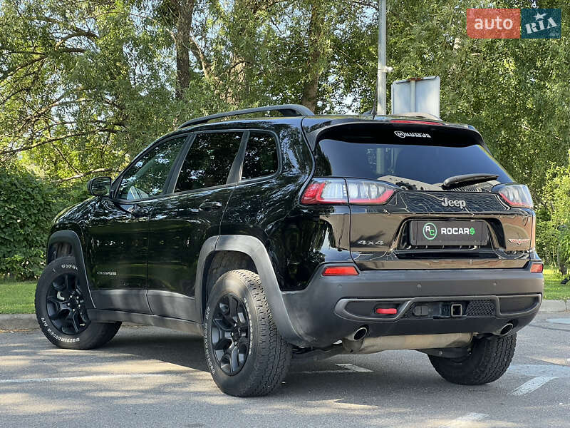 Позашляховик / Кросовер Jeep Cherokee 2021 в Києві