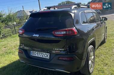 Внедорожник / Кроссовер Jeep Cherokee 2016 в 