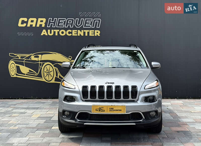 Внедорожник / Кроссовер Jeep Cherokee 2016 в Киеве
