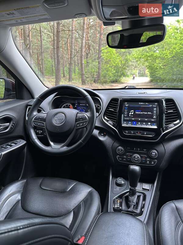 Внедорожник / Кроссовер Jeep Cherokee 2018 в Белогородке