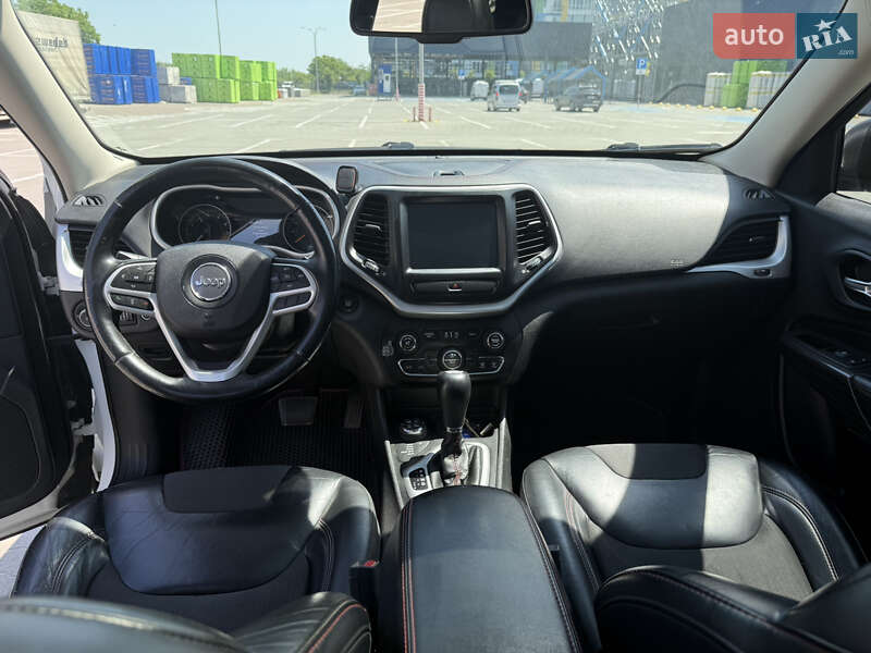 Внедорожник / Кроссовер Jeep Cherokee 2016 в Ивано-Франковске фото 10 Внедорожник / Кроссовер Jeep Cherokee 2016 в Ивано-Франковске