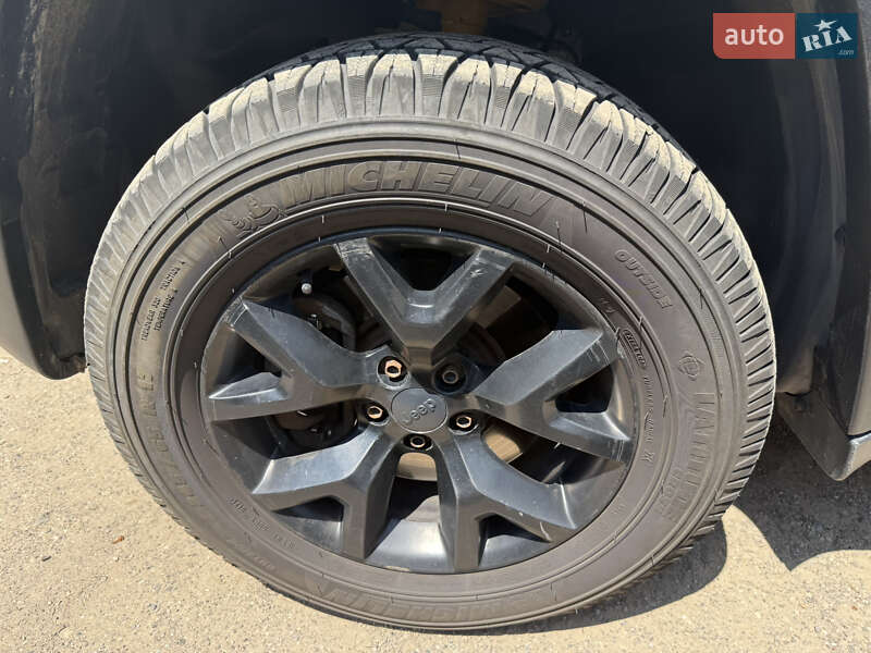 Внедорожник / Кроссовер Jeep Cherokee 2016 в Ивано-Франковске фото 16 Внедорожник / Кроссовер Jeep Cherokee 2016 в Ивано-Франковске