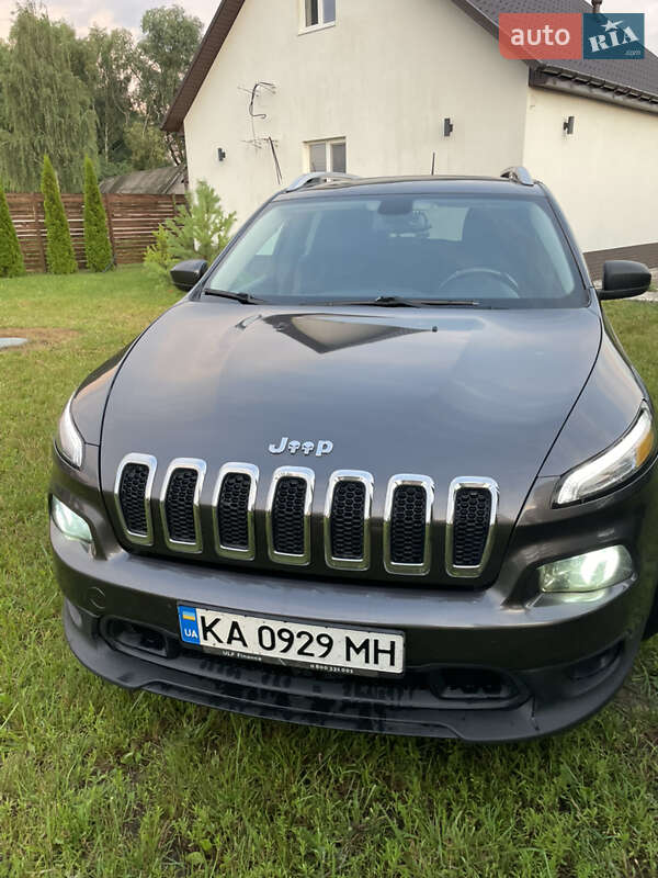Позашляховик / Кросовер Jeep Cherokee 2016 в Києві