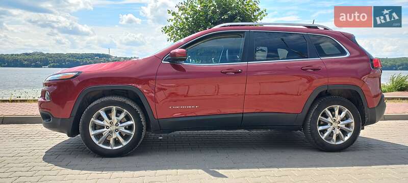 Внедорожник / Кроссовер Jeep Cherokee 2016 в Тернополе