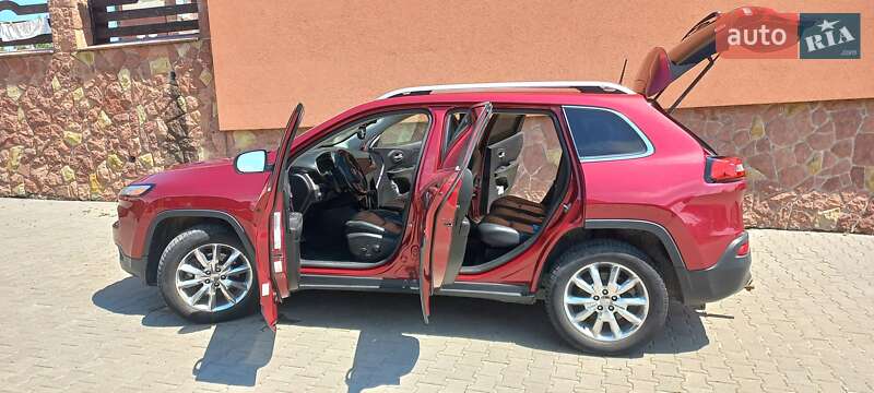 Внедорожник / Кроссовер Jeep Cherokee 2016 в Тернополе