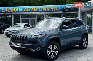 Внедорожник / Кроссовер Jeep Cherokee 2016 в Днепре