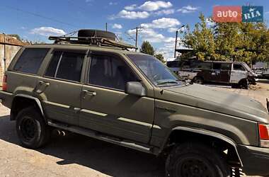 Внедорожник / Кроссовер Jeep Cherokee 1995 в 