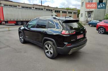 Внедорожник / Кроссовер Jeep Cherokee 2019 в 