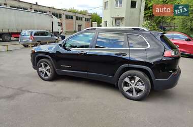 Внедорожник / Кроссовер Jeep Cherokee 2019 в 