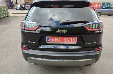 Внедорожник / Кроссовер Jeep Cherokee 2019 в 