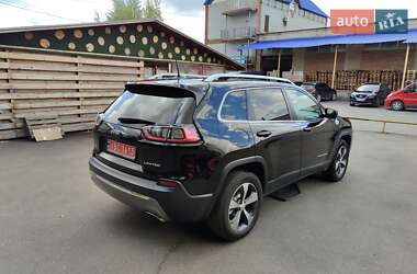 Внедорожник / Кроссовер Jeep Cherokee 2019 в 