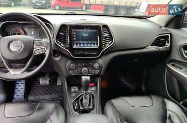 Внедорожник / Кроссовер Jeep Cherokee 2019 в 