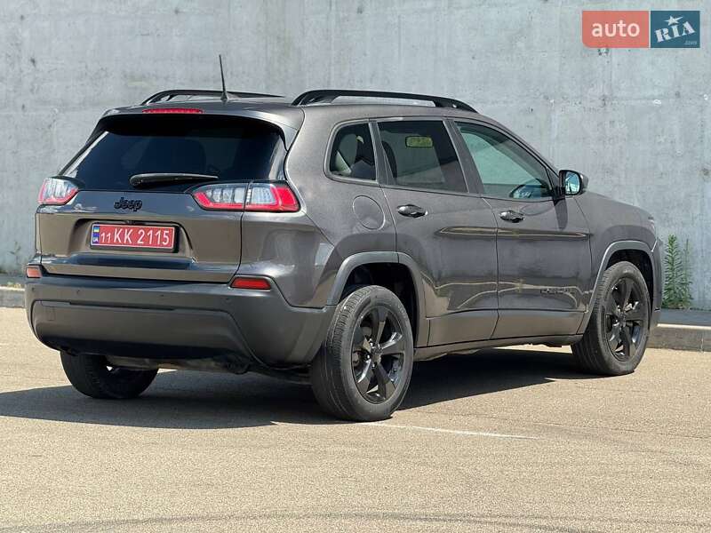 Внедорожник / Кроссовер Jeep Cherokee 2019 в Киеве