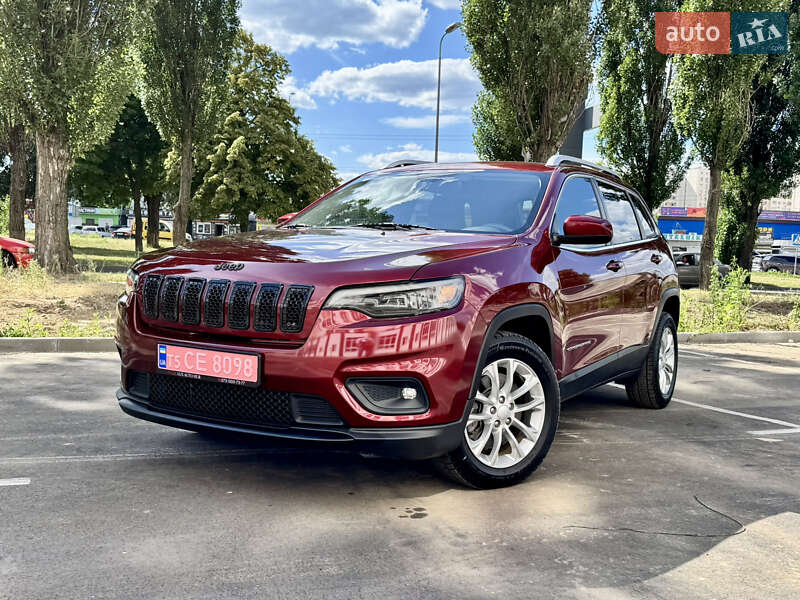 Внедорожник / Кроссовер Jeep Cherokee 2019 в Киеве