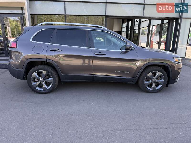 Внедорожник / Кроссовер Jeep Cherokee 2019 в Одессе