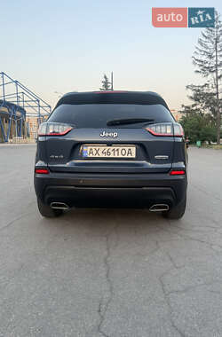 Внедорожник / Кроссовер Jeep Cherokee 2020 в 