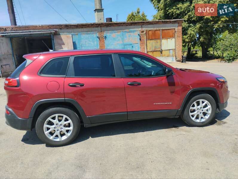 Внедорожник / Кроссовер Jeep Cherokee 2013 в Харькове