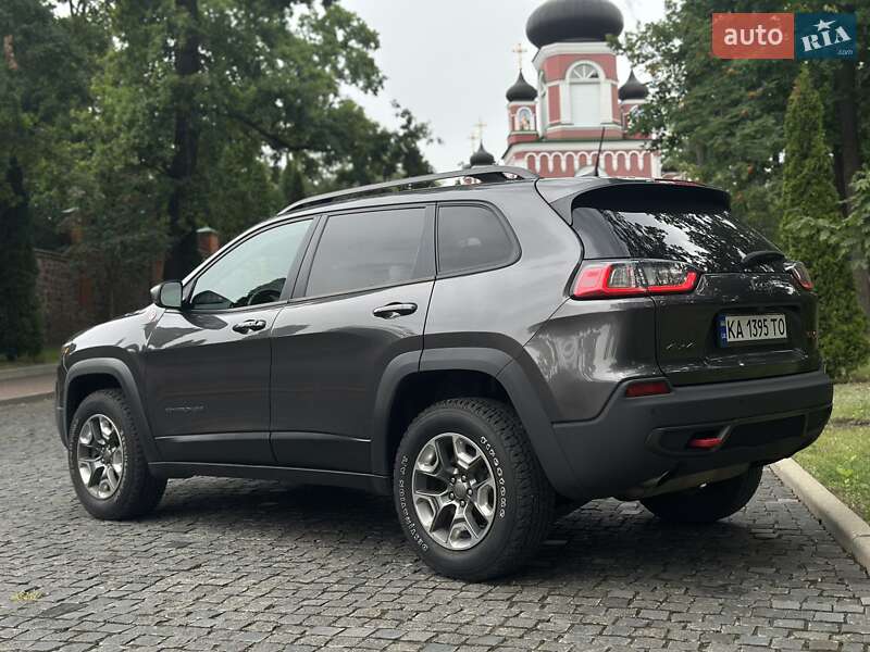 Внедорожник / Кроссовер Jeep Cherokee 2018 в Киеве