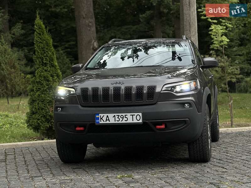 Внедорожник / Кроссовер Jeep Cherokee 2018 в Киеве