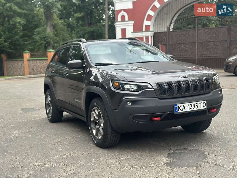 Внедорожник / Кроссовер Jeep Cherokee 2018 в Киеве